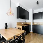 Platinum Towers Apartment *
