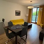 Platinum Towers Apartment *